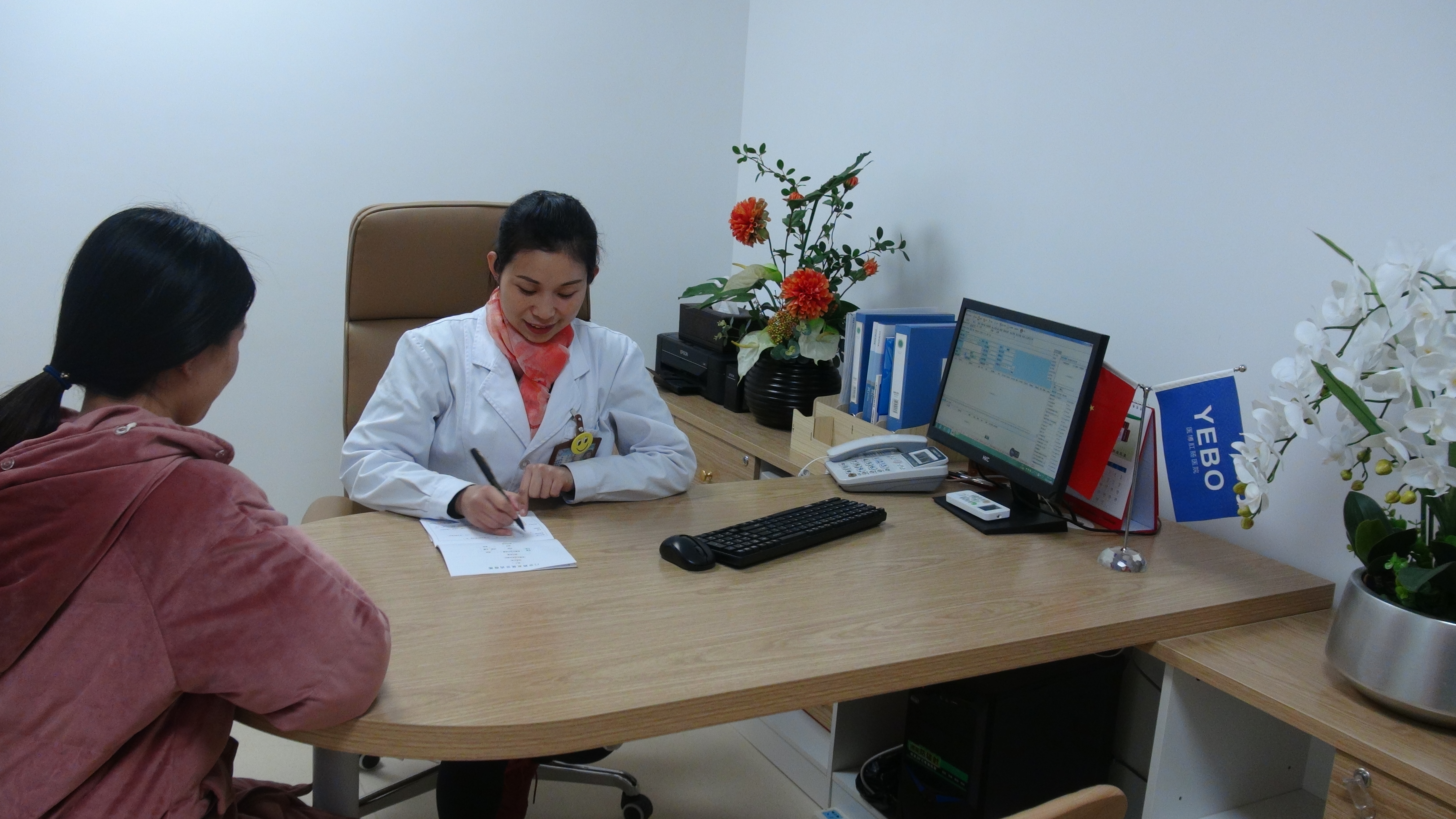 南寧醫(yī)博醫(yī)院微創(chuàng)技術(shù)治痔瘡靠譜嗎？